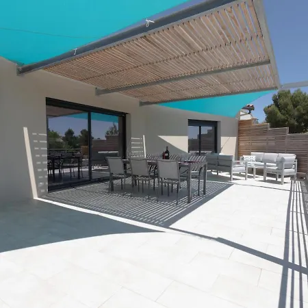 Luxury With Private Swimming Pool