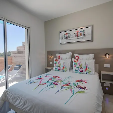 Luxury With Private Pool In 别墅 Cesseras