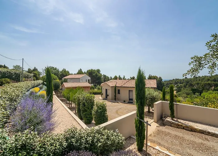 Luxury With Private Pool In
