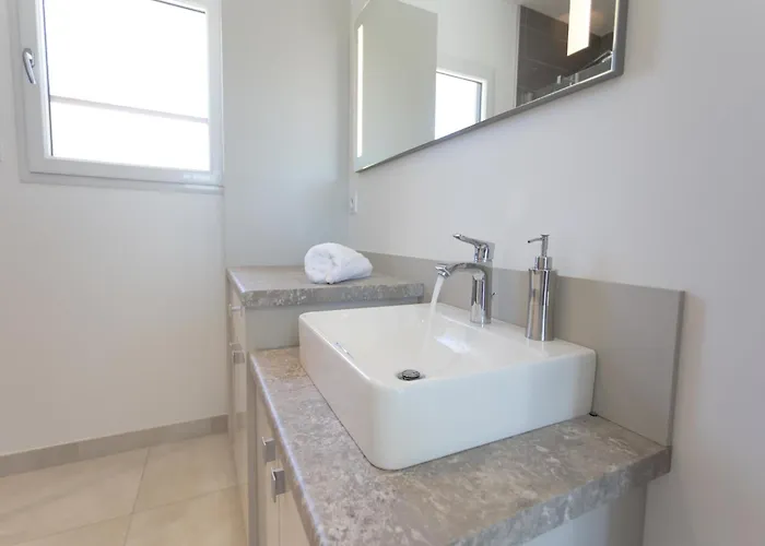 Luxury With Private Pool In Cesseras