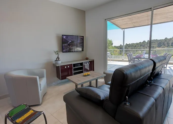 Villa Luxury With Private Pool In Cesseras